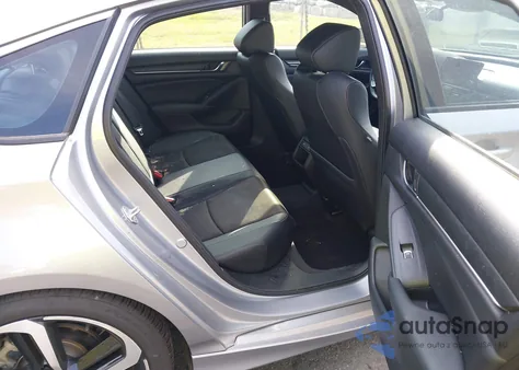 2022 Honda Accord Sport z USA, uszkodzony, nr VIN 1HGCV1F33NA081116